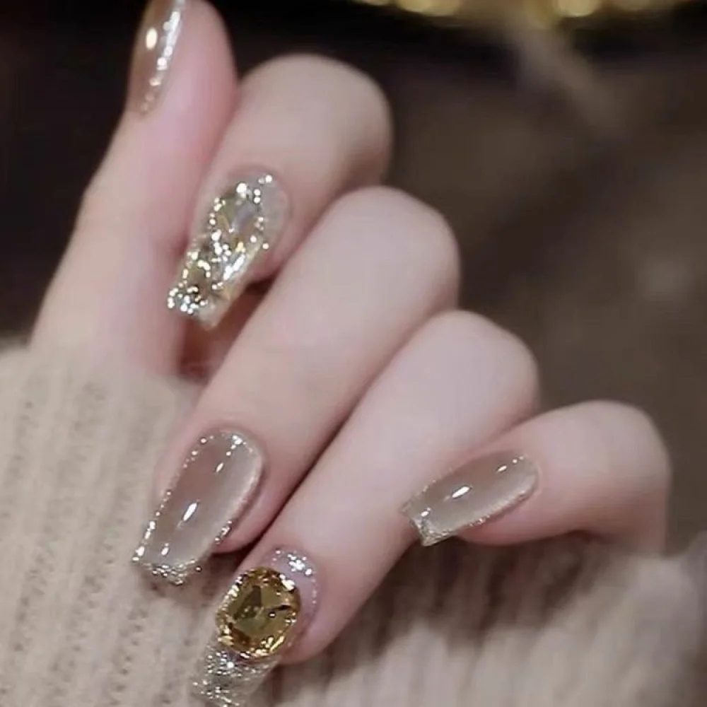 Champagne Cat Eye (DN-02) champagne beige oval press-on nails, view 1