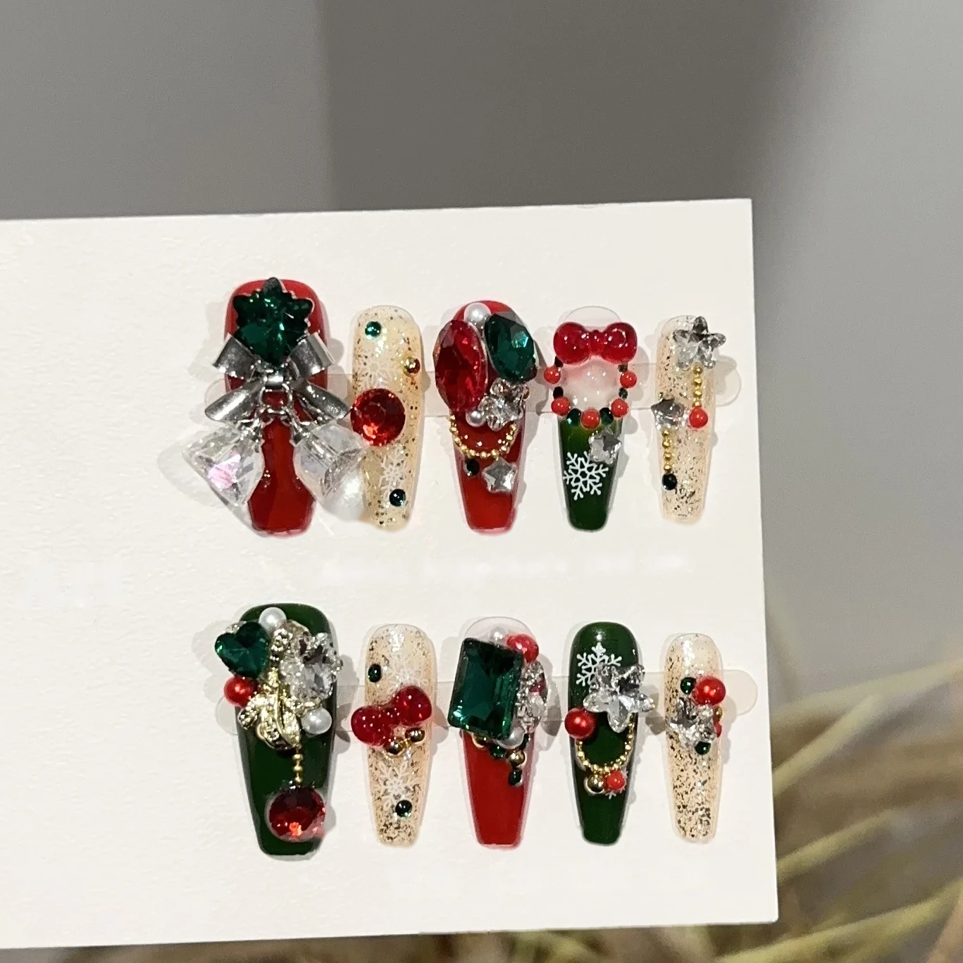 Christmas Bell press-on nail set