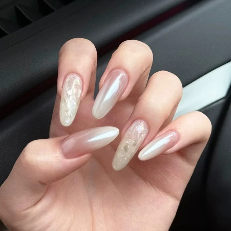 Milky Chrome press-on nail set